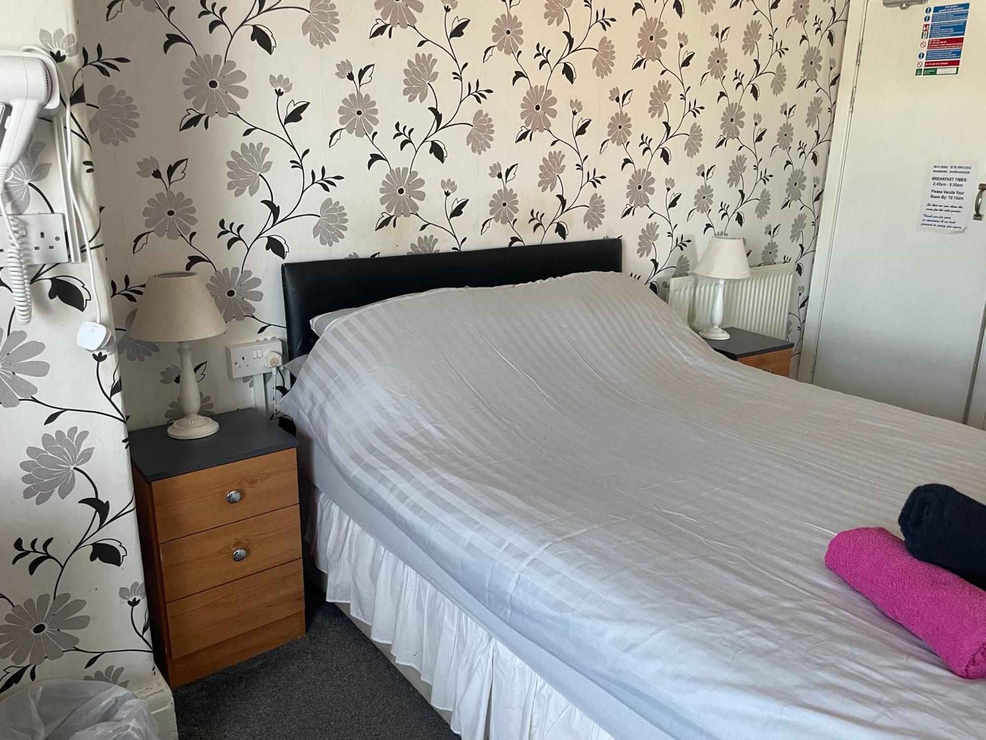 The Shepperton Guest house Blackpool
