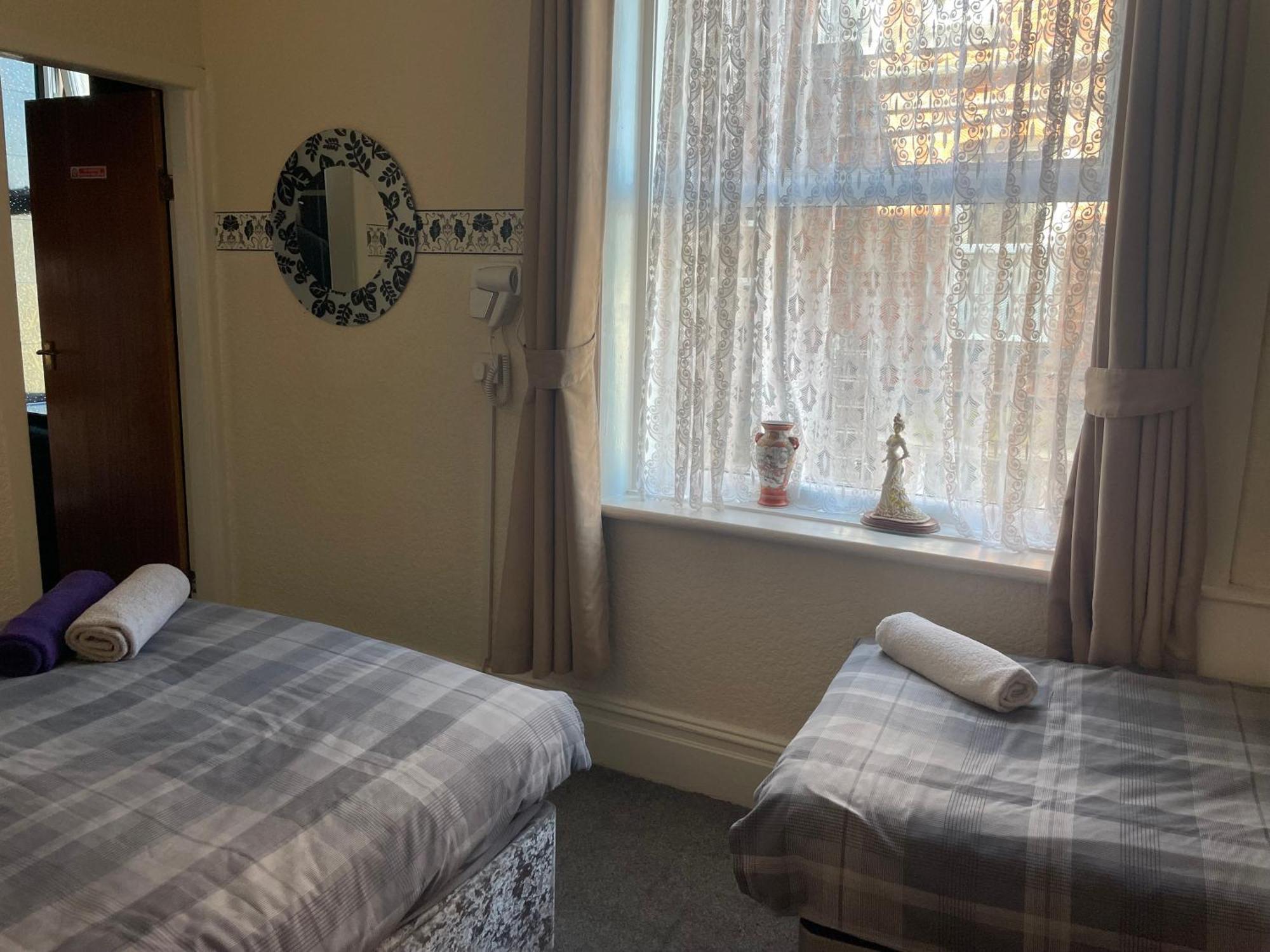 The Shepperton Guest house 3*